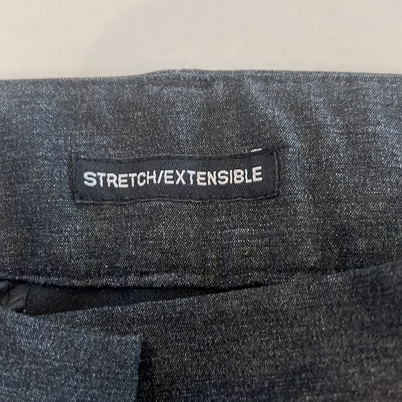 Liz Claiborne - Picture 4 of 6